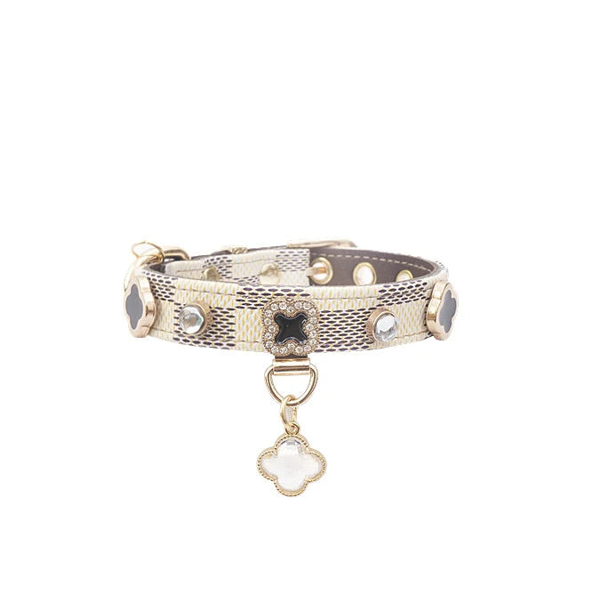 Collier en Cuir pour Chien de Luxe trefle blanc